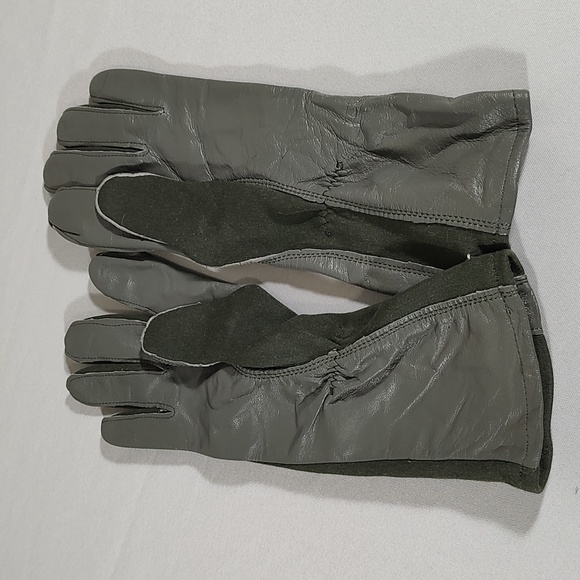 Two Pairs of Military Gloves - Picture 6 of 6